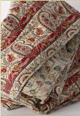 Click a bigger picture of Tapada Coverlet & Shams