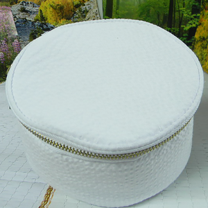 PERSONALIZED ROUND JEWELRY CASES